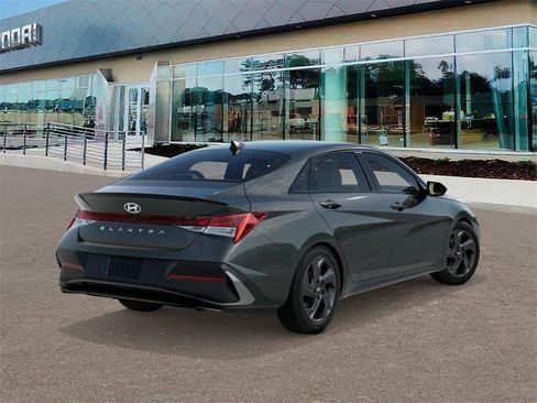 New 2026 Hyundai Elantra Sport image 4