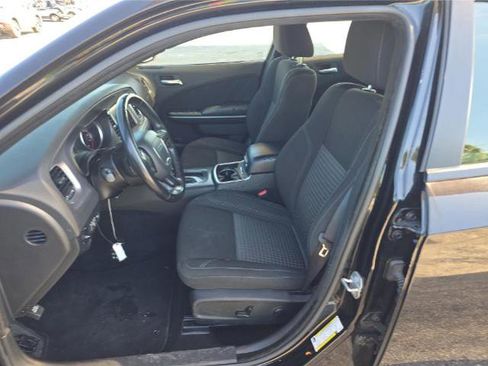 Used 2023 Dodge Charger SXT RWD image 6