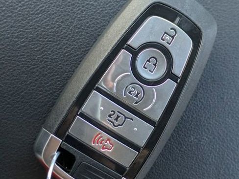 Used 2023 Ford Explorer XLT w/ Equipment Group 202A image 34