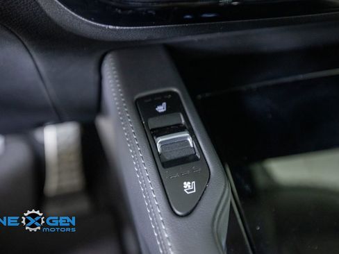 Used 2022 Kia Telluride SX w/ Nightfall Edition Package AWD/4WD image 21