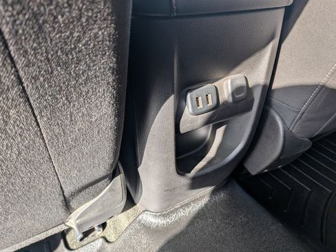 Used 2016 GMC Canyon SLE w/ SLE Convenience Package image 10