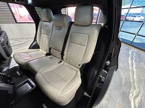 Used 2020 Land Rover Range Rover Sport HSE image 8