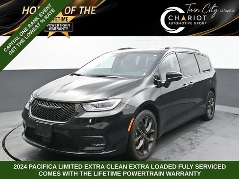 Used 2025 Chrysler Pacifica Limited FWD image 1