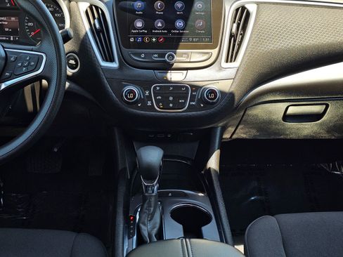 Used 2023 Chevrolet Malibu LT image 25