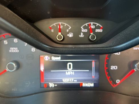 Used 2016 GMC Canyon SLE w/ SLE Convenience Package image 18