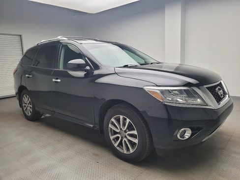 Used 2015 Nissan Pathfinder SV w/ Cargo Package image 11