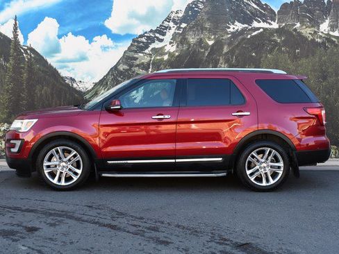 Used 2017 Ford Explorer Limited w/ Equipment Group 301A image 7