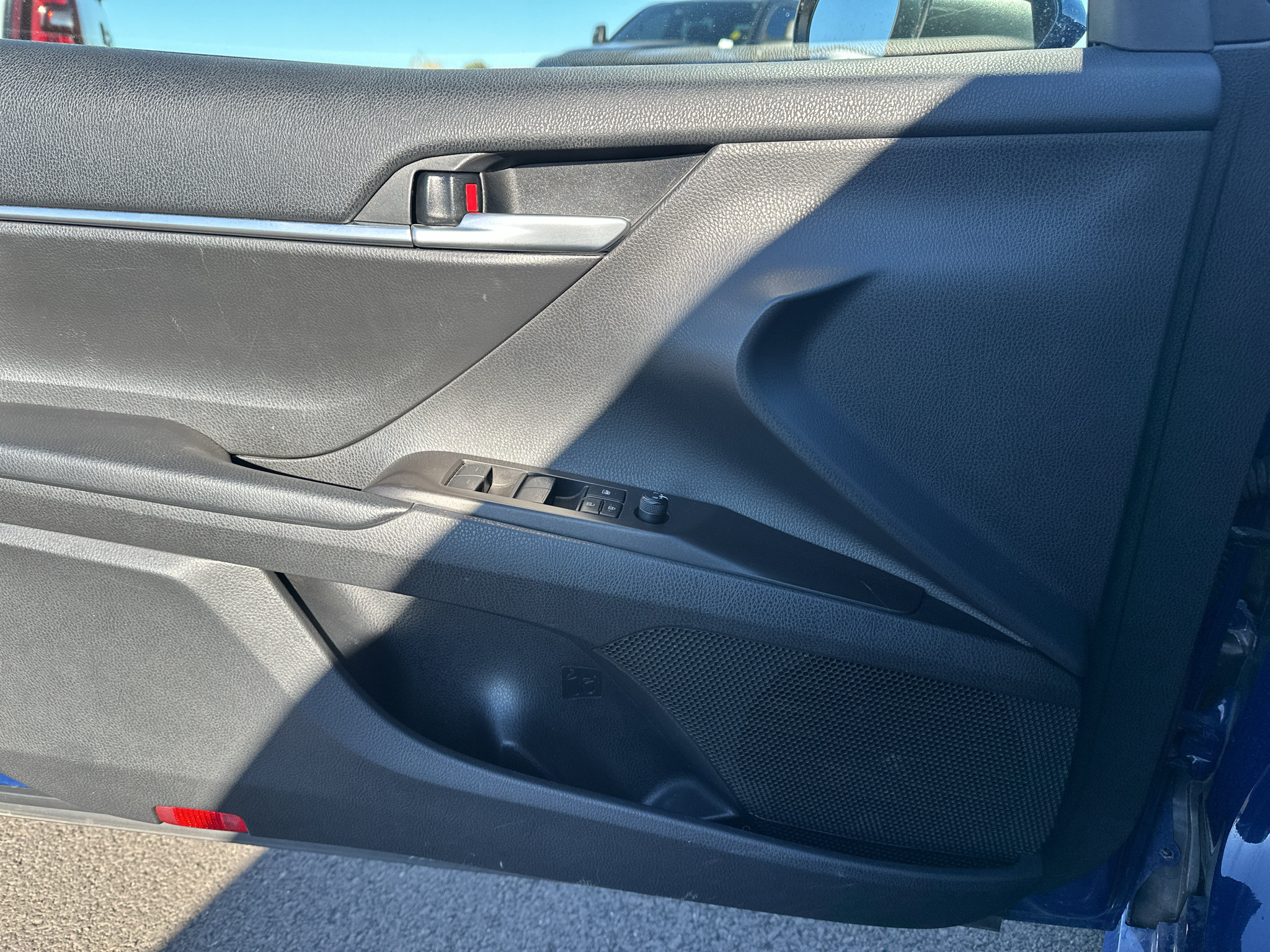 Used 2024 Toyota Camry SE FWD image 13