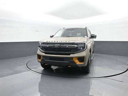 New 2026 Ford Expedition Tremor image 3