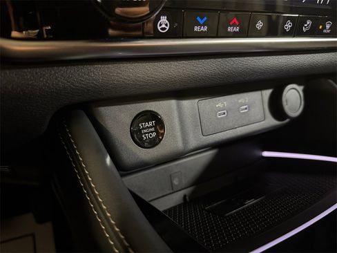 Used 2024 Nissan Rogue Platinum w/ Platinum Premium Package image 29