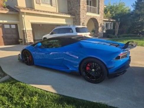 Used 2016 Lamborghini Huracan LP 610-4 AWD/4WD image 9