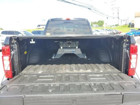 Used 2022 Ford F350 Lariat w/ Lariat Ultimate Package AWD/4WD image 9