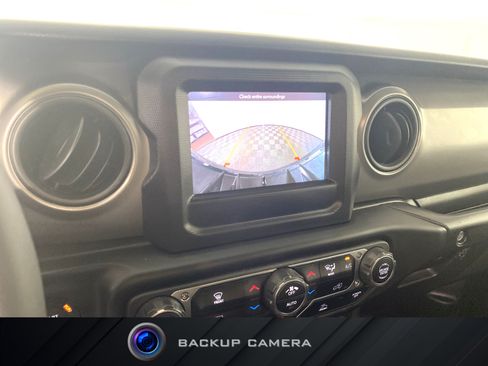 Used 2023 Jeep Wrangler Unlimited Sport AWD/4WD image 4