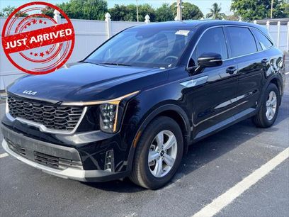 Used 2025 Kia Sorento LX