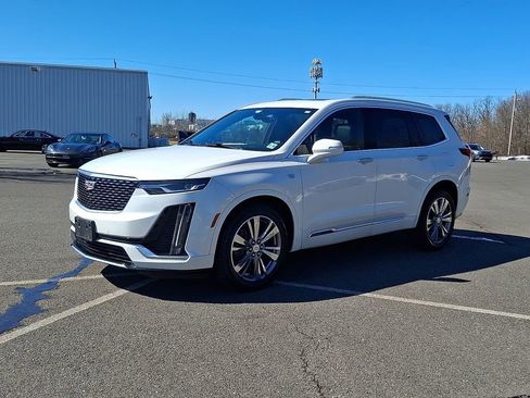 Used 2021 Cadillac XT6 Premium Luxury image 6