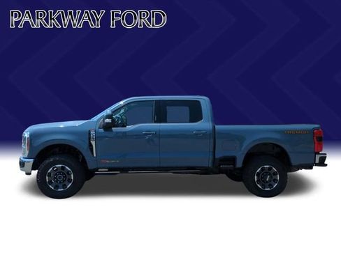 Used 2023 Ford F250 Lariat w/ Lariat Ultimate Package AWD/4WD image 2