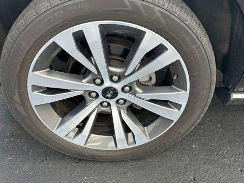 Used 2021 Ford Expedition Platinum AWD/4WD image 3