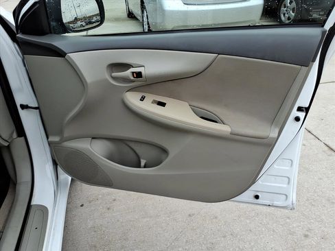 Used 2009 Toyota Corolla LE image 23