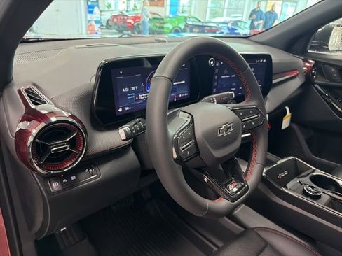 New 2026 Chevrolet Equinox RS w/ LPO, Floor Liner Package FWD image 16