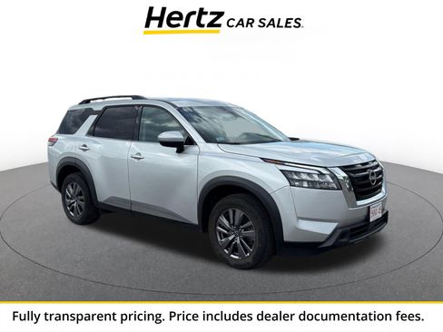 Used 2025 Nissan Pathfinder SV FWD image 1
