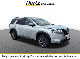 Used 2025 Nissan Pathfinder SV FWD video 1