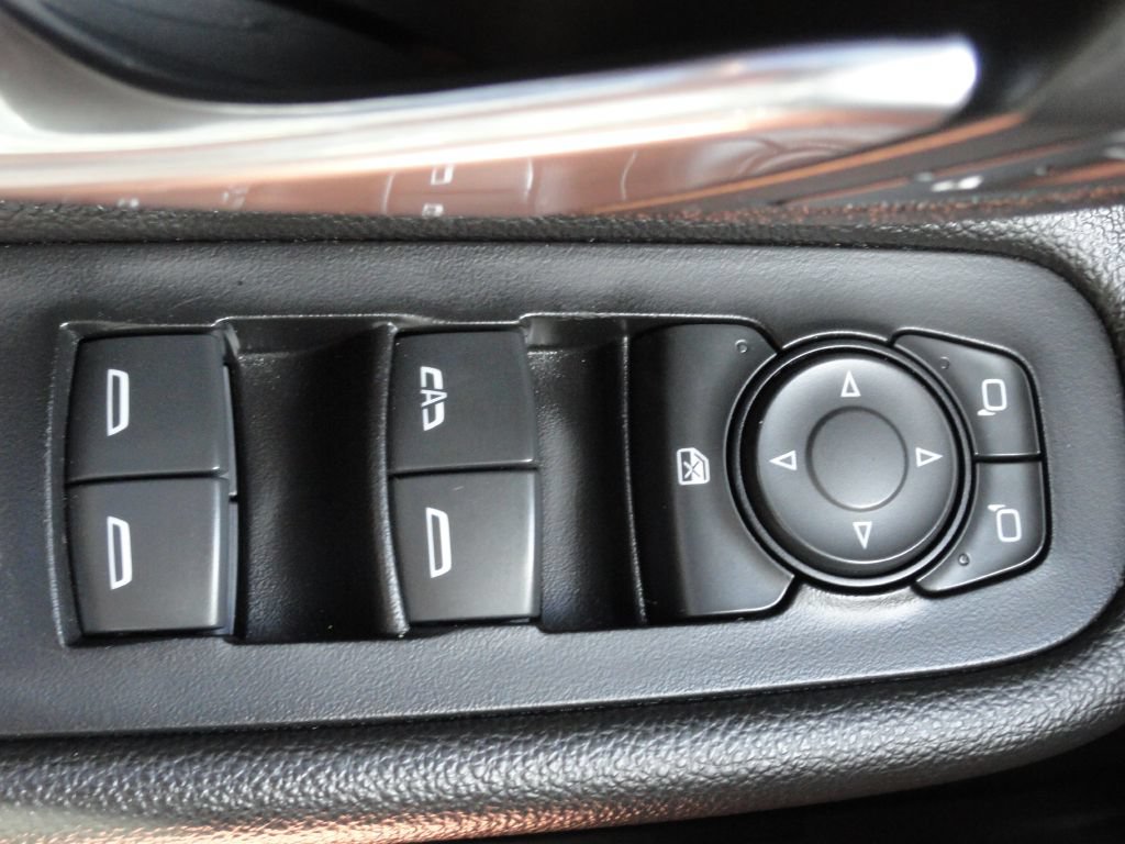 Used 2019 GMC Terrain SLE w/ Driver Convenience Package FWD image 26