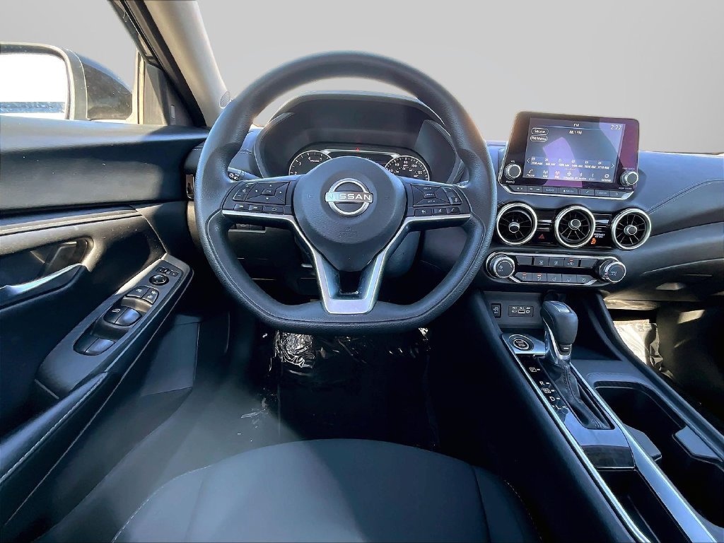 Used 2024 Nissan Sentra SV FWD image 8