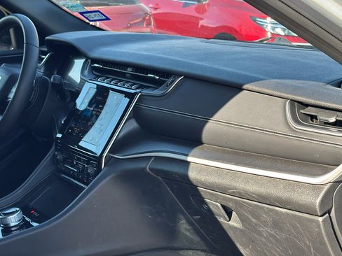 Used 2023 Jeep Grand Cherokee L Altitude image 30