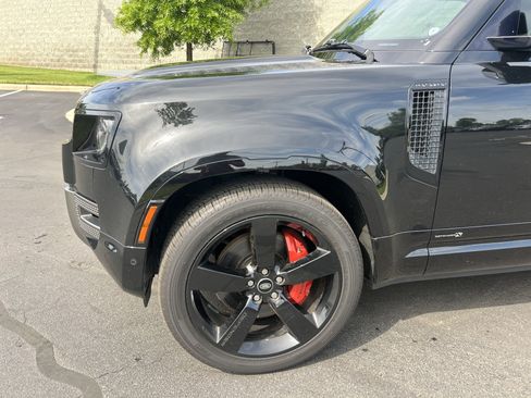 Certified 2023 Land Rover Defender 90 X image 15