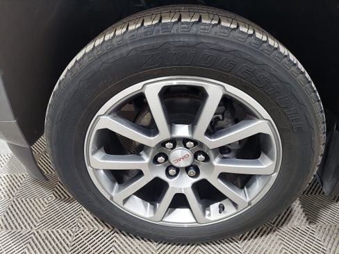 Used 2022 GMC Canyon Denali AWD/4WD image 5