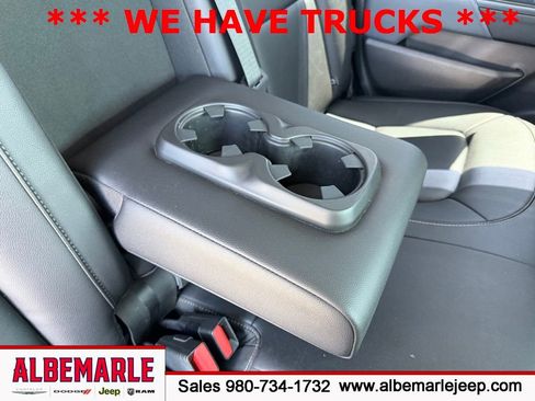 Used 2018 Chevrolet Colorado Z71 AWD/4WD image 40