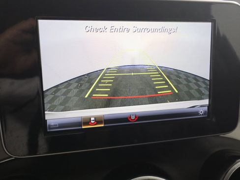 Used 2019 Mercedes-Benz GLC 300 image 22