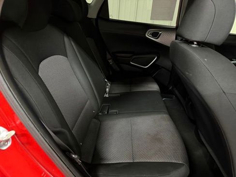Used 2020 Kia Soul LX image 18