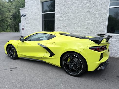 Used 2021 Chevrolet Corvette Stingray Premium Cpe w/ Z51 Performance Package RWD image 5