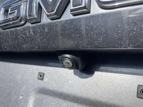 Used 2021 GMC Yukon AT4 w/ AT4 Premium Plus Package image 9