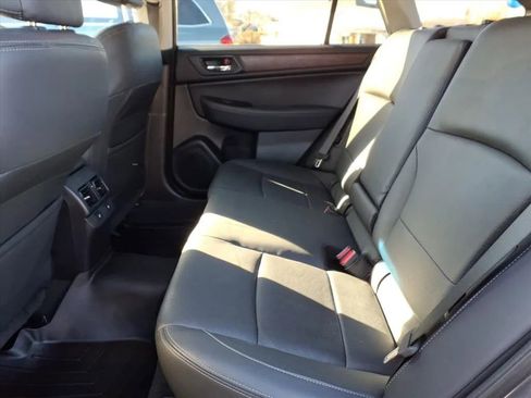 Used 2016 Subaru Outback 3.6R Limited image 23