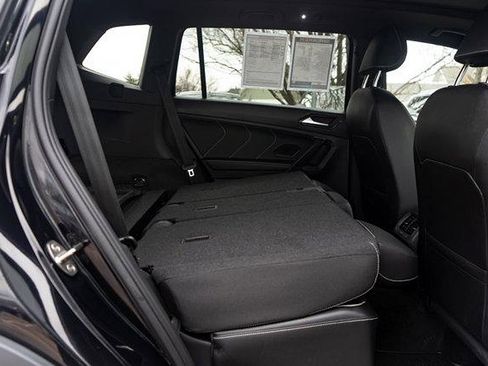 Certified 2024 Volkswagen Tiguan SEL R-Line AWD/4WD image 27