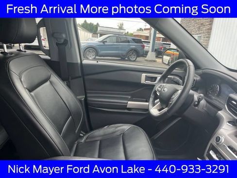 Used 2023 Ford Explorer XLT w/ Equipment Group 202A AWD/4WD image 13