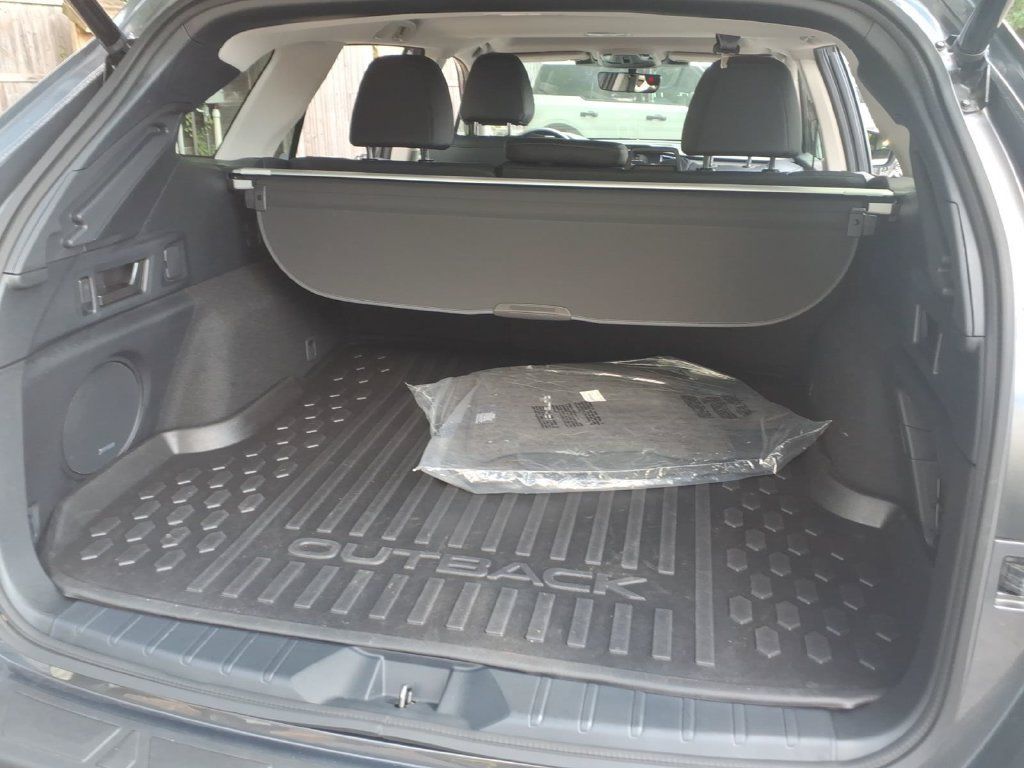 Used 2023 Subaru Outback Limited AWD/4WD image 14
