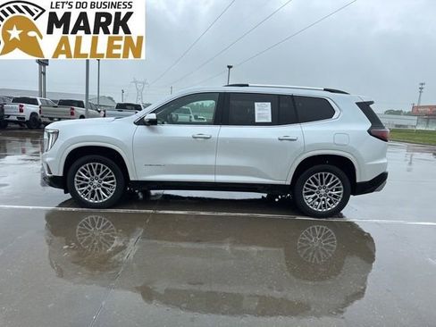 Used 2025 GMC Acadia Denali AWD/4WD image 3