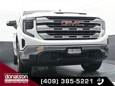 New 2026 GMC Sierra 1500 SLE image 16