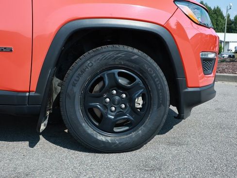 Used 2021 Jeep Compass Sport FWD image 5
