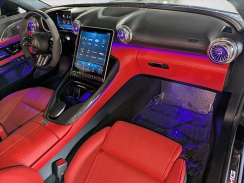 Certified 2022 Mercedes-Benz SL 63 AMG 4MATIC image 23