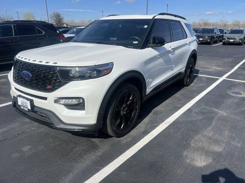 Used 2021 Ford Explorer ST w/ Equipment Group 401A image 2