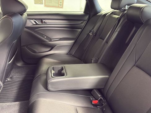 Used 2022 Honda Accord Sport image 21