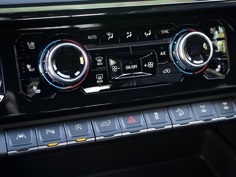 New 2026 GMC Sierra 1500 AT4X AWD/4WD image 17