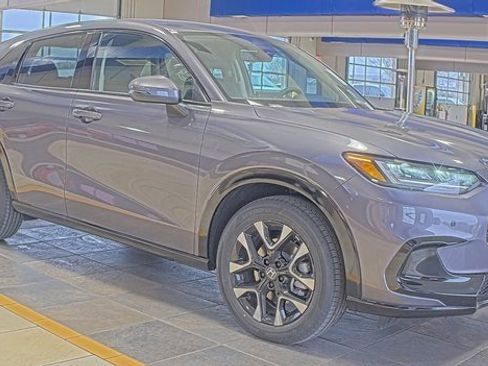 Used 2026 Honda HR-V EX-L image 4