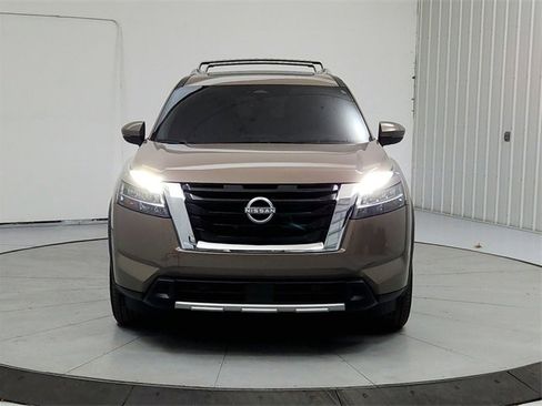 Used 2024 Nissan Pathfinder Platinum w/ Cargo Package image 2