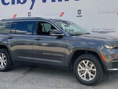 Used 2022 Jeep Grand Cherokee L Limited image 7
