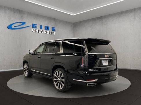 Used 2025 Cadillac Escalade Premium Luxury w/ Touring Package AWD/4WD image 8
